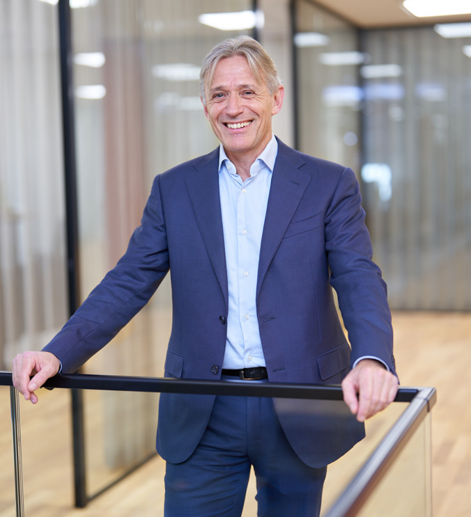 Gijs Van Den Brink S5373