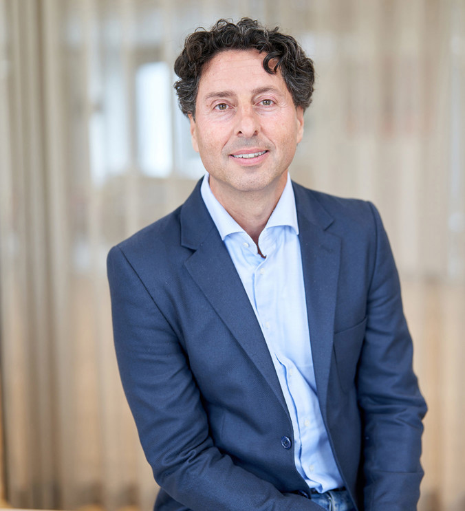 Yigal M Pinto portrait image