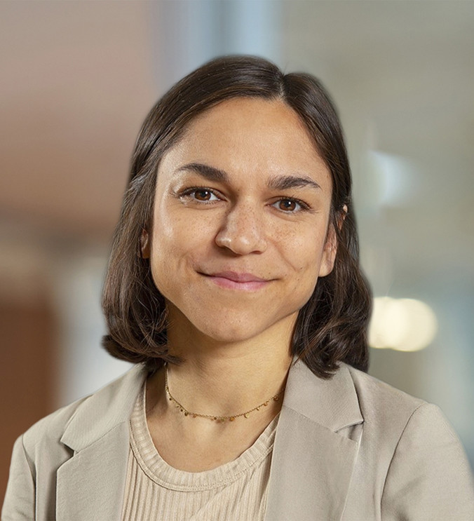 Melanie De Almeida portrait image